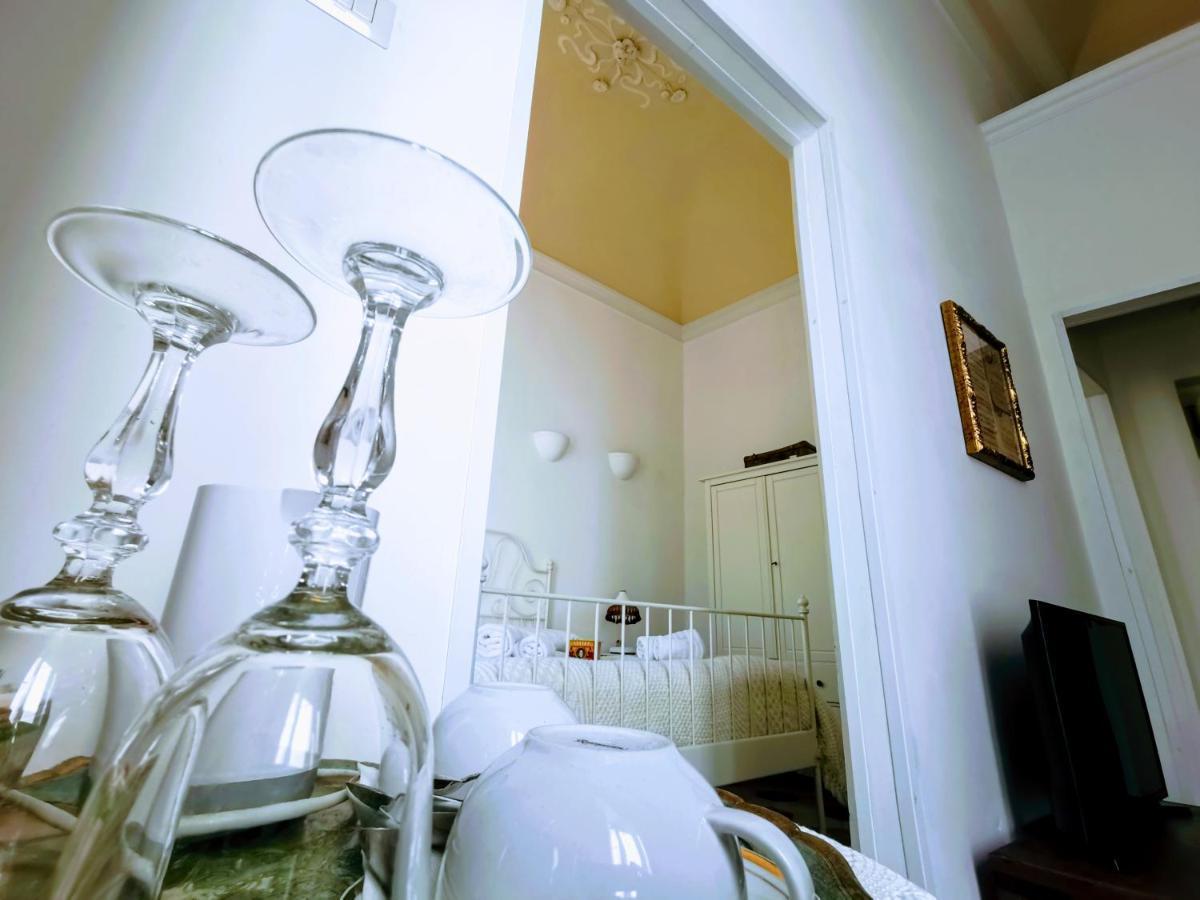 Fera O' Luni Acomodação com café da manhã Catânia Exterior foto